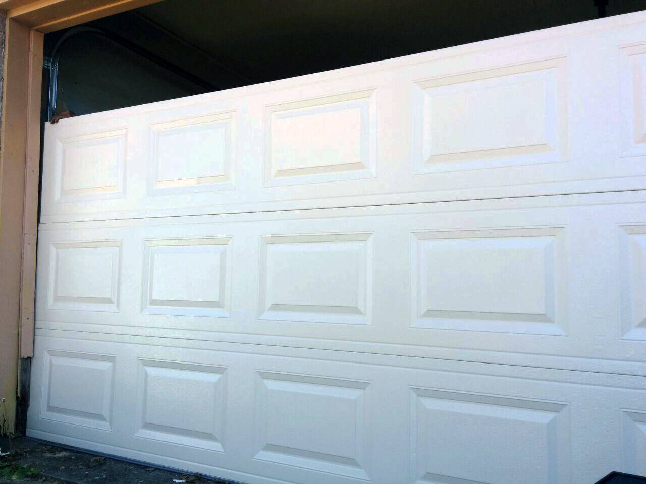 3 Ways to Winterize Garage Doors
