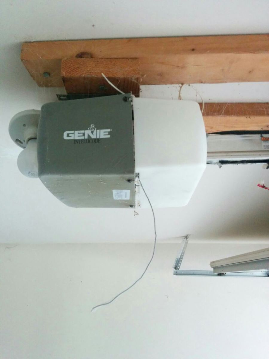 Garage Door Opener in Washington